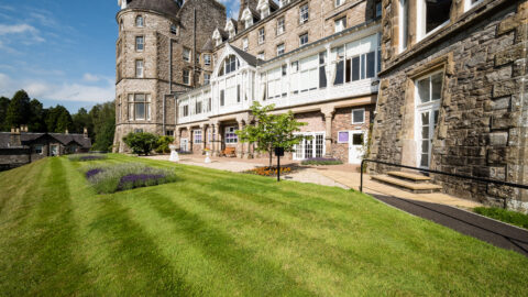dwb19_athollpalace_gardens_034