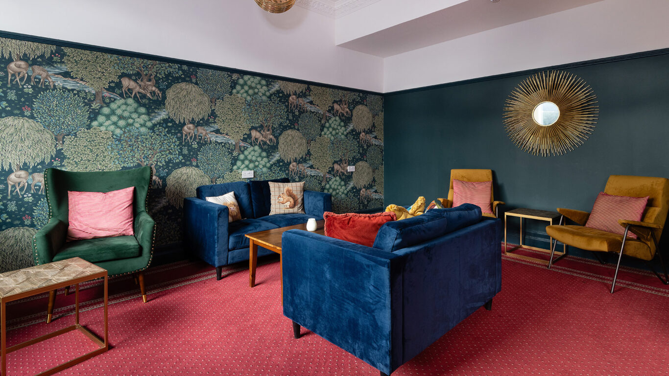 Scotlands Lounge-at-Scotlands