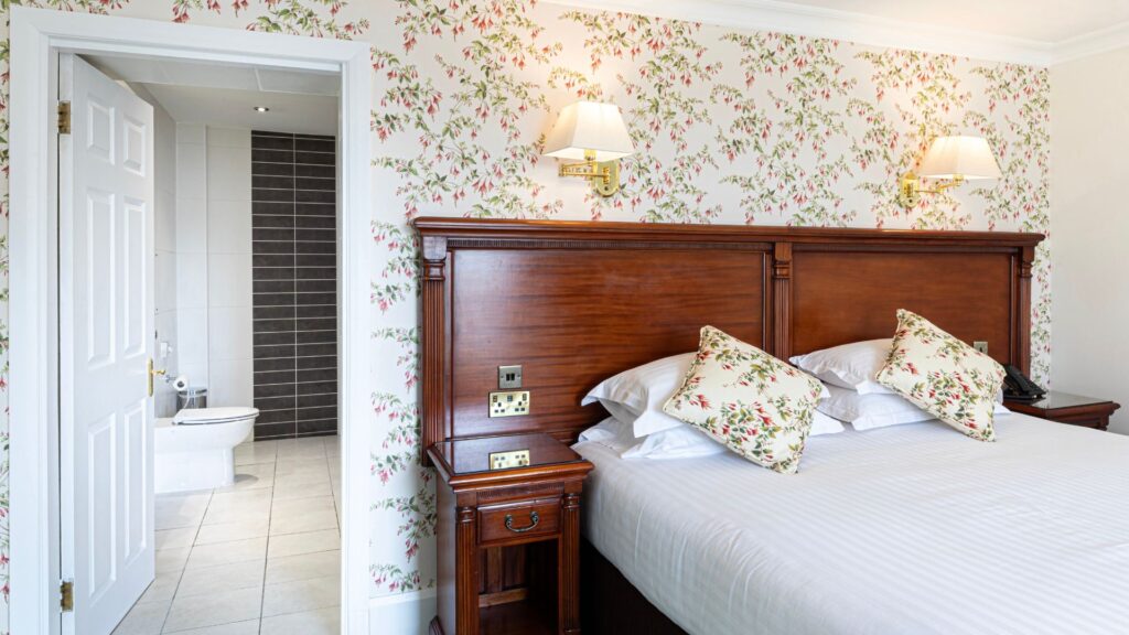 Lake District Castle Inn Double Suite Room