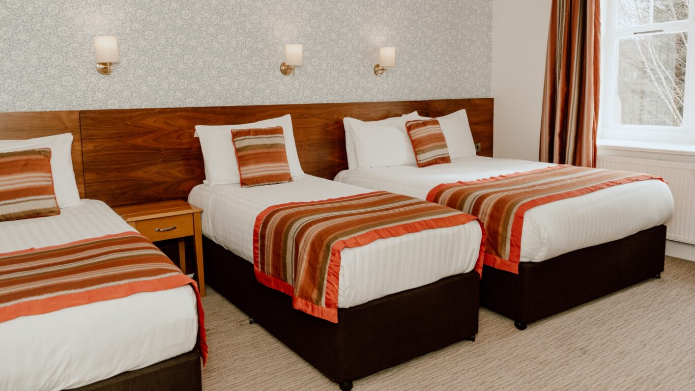 Family 4 Room